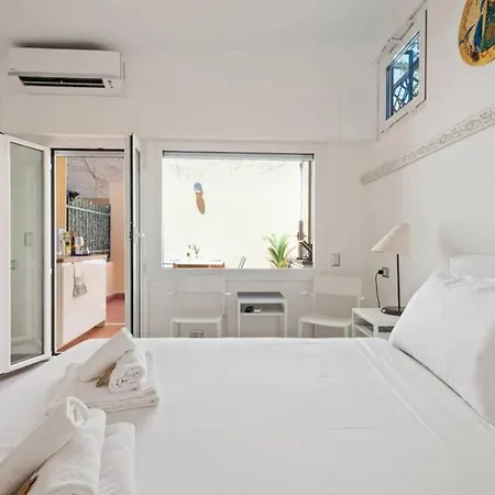 Hostme Flat Metro Spagna * Róma