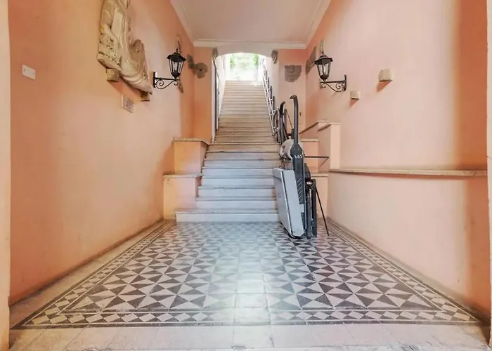 Hostme Flat Metro Spagna Apartament