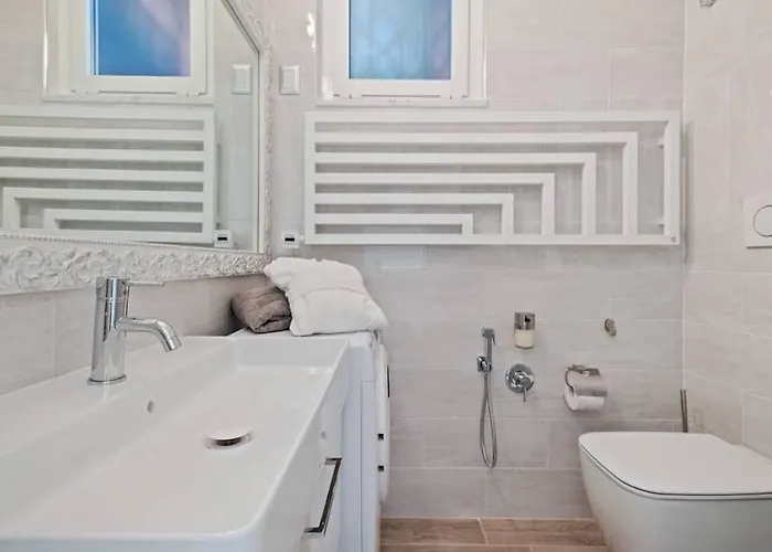 Apartament Hostme Flat Metro Spagna